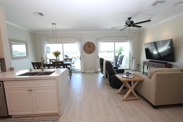 4 of 30 - 330 N Lake Drive, Lantana, FL