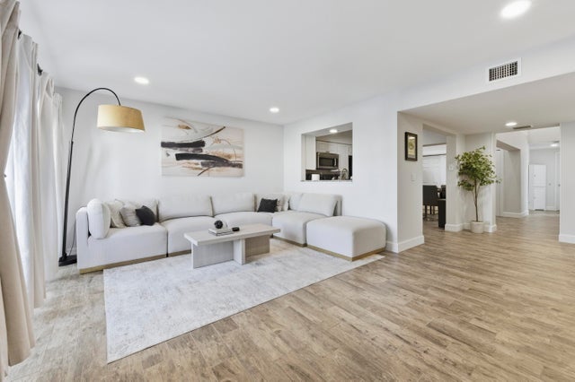 4 of 42 - 129 Lehane Terrace #131, North Palm Beach, FL