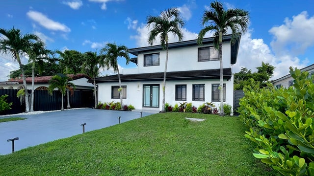2 of 35 - 66 Nw 73rd Place, Miami, FL