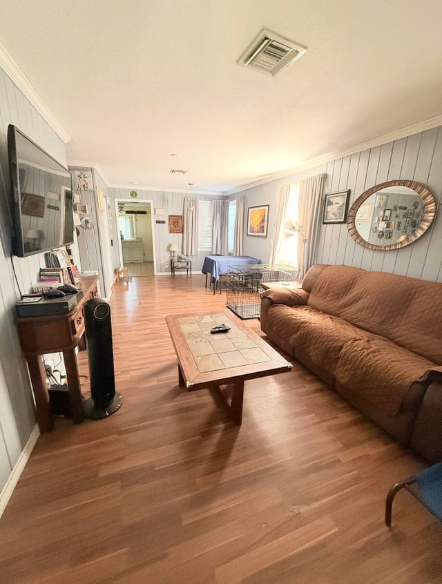 4 of 7 - 844 Bradley Street, West Palm Beach, FL