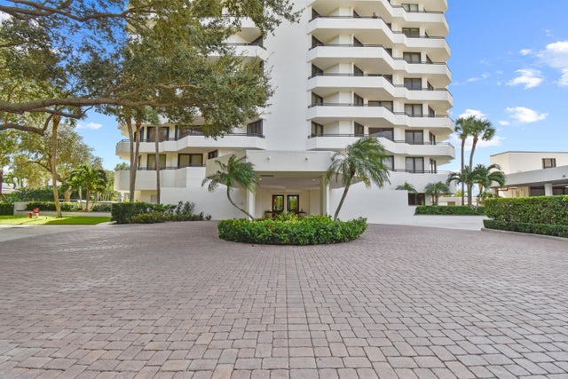 4 of 56 - 3322 Casseekey Island Road #302, Jupiter, FL