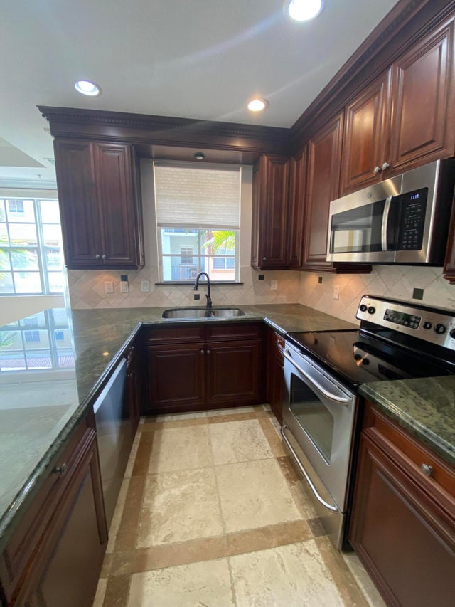 5 of 45 - 2456 San Pietro Circle, Palm Beach Gardens, FL