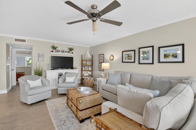 3 of 37 - 557 High Point Drive #c, Delray Beach, FL