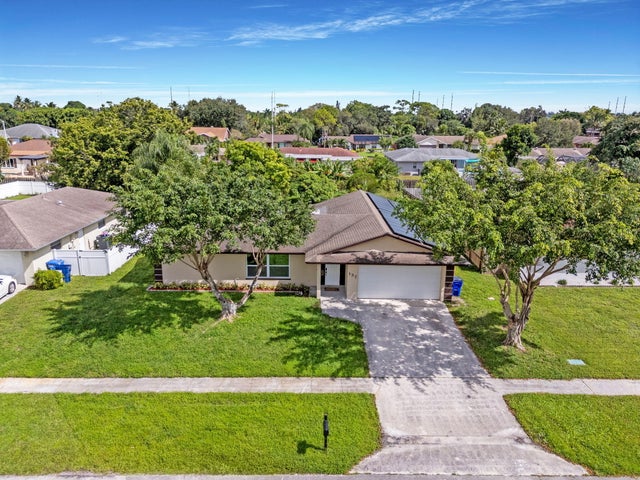 4 of 49 - 137 Alcazar Street, Royal Palm Beach, FL