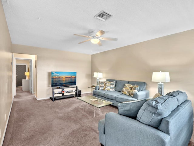 3 of 67 - 2542 S Federal Highway #11, Boynton Beach, FL