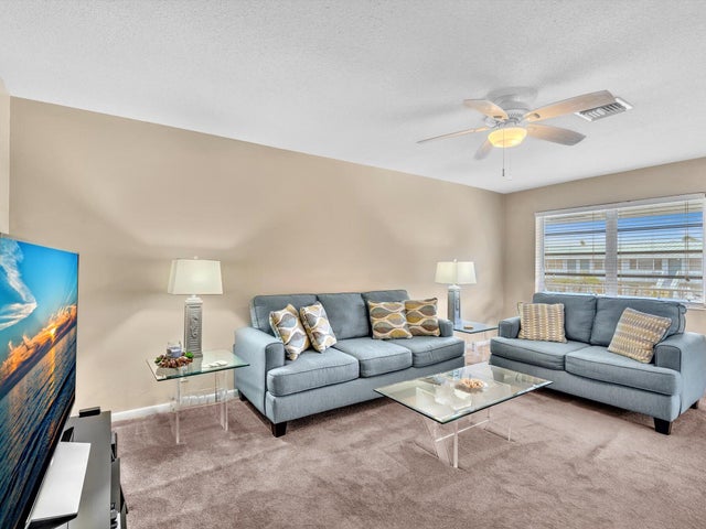 4 of 67 - 2542 S Federal Highway #11, Boynton Beach, FL