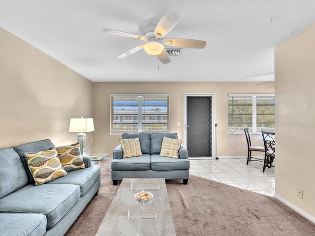 5 of 67 - 2542 S Federal Highway #11, Boynton Beach, FL