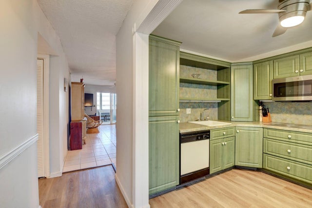 3 of 42 - 2620 Ne 1st Court #403, Boynton Beach, FL