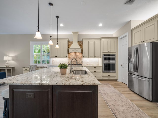 2 of 2 - 932 Mill Creek Drive, Palm Beach Gardens, FL