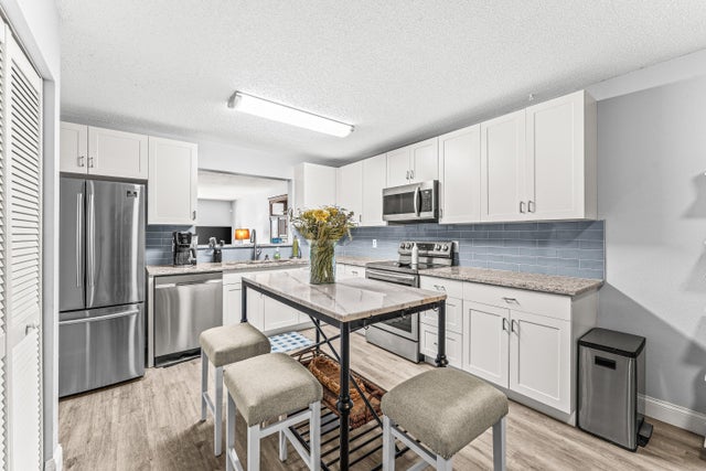 4 of 42 - 154 Maplecrest Circle, Jupiter, FL