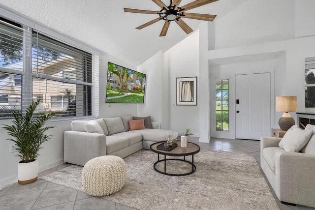 4 of 25 - 2401 Amherst Court, Boynton Beach, FL