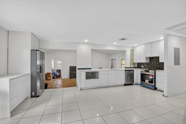 3 of 26 - 5196 Palm Ridge Boulevard, Delray Beach, FL