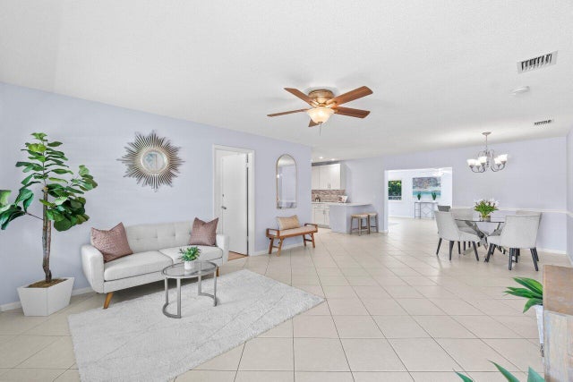 5 of 40 - 3187 Buccaneer Road, Lake Worth, FL