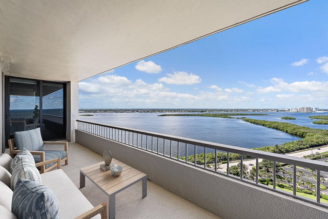 2 of 33 - 5510 N Ocean Drive #23c, Singer Island, FL