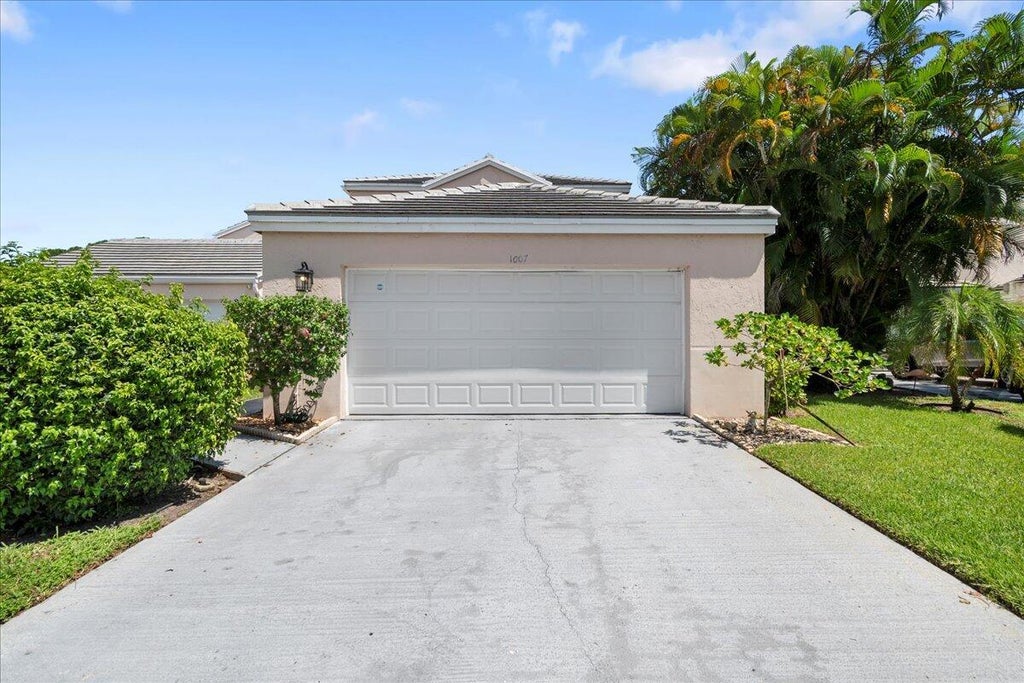 1007 Island Manor Drive, Greenacres