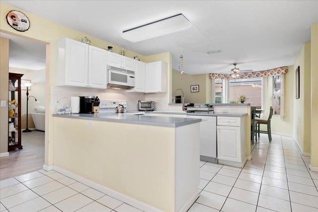 4 of 33 - 1007 Island Manor Drive, Greenacres, FL
