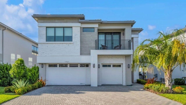 2 of 43 - 17521 Sparkling River Road, Boca Raton, FL
