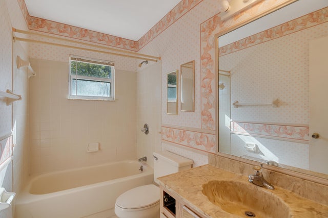 5 of 26 - 955 37th Avenue, Vero Beach, FL