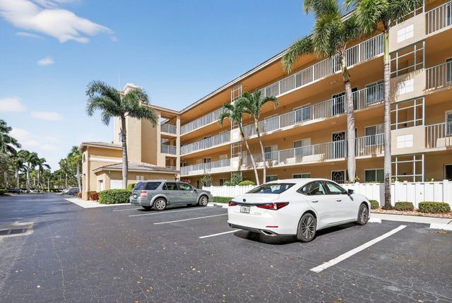 2 of 59 - 5749 Gemstone Court #107, Boynton Beach, FL
