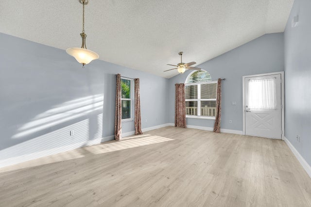 5 of 38 - 671 Nw San Remo Circle, Port Saint Lucie, FL