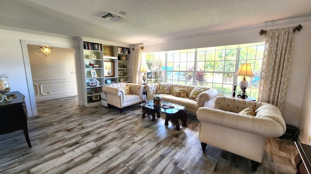 3 of 12 - 4298 Magnolia Street, Palm Beach Gardens, FL
