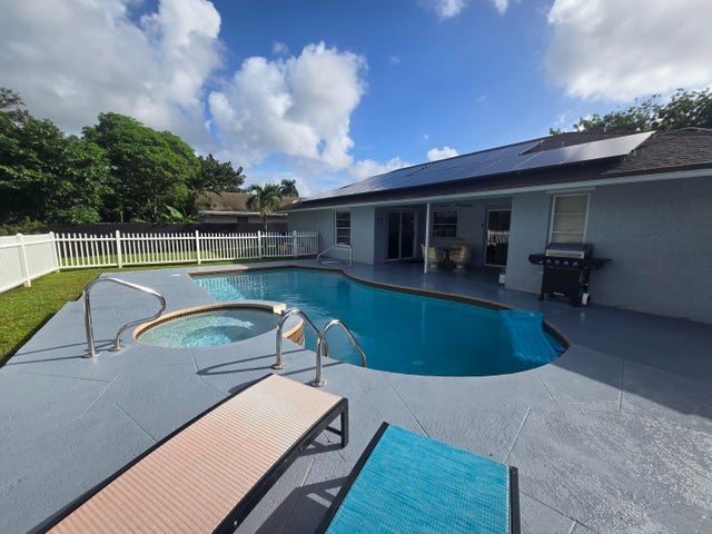 2 of 35 - 242 Las Palmas Street, Royal Palm Beach, FL