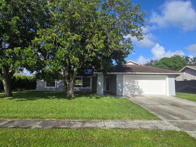 4 of 35 - 242 Las Palmas Street, Royal Palm Beach, FL