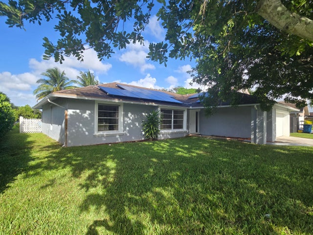 5 of 35 - 242 Las Palmas Street, Royal Palm Beach, FL