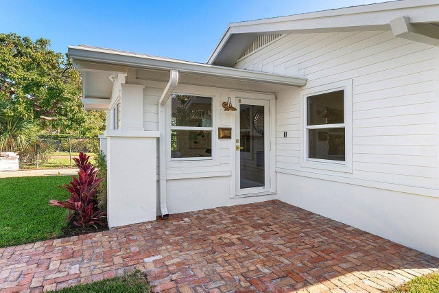 4 of 28 - 1404 Florida Avenue, West Palm Beach, FL