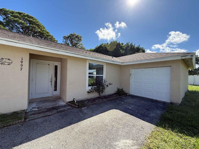 1 of 12 - 1997 Se Burgundy Lane, Port Saint Lucie, FL