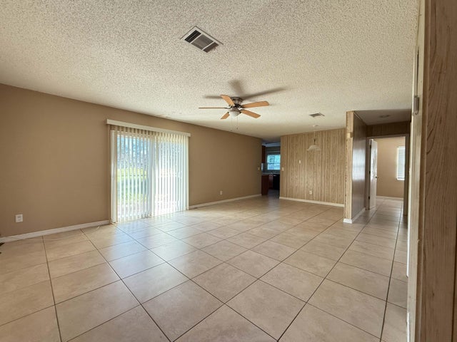 2 of 12 - 1997 Se Burgundy Lane, Port Saint Lucie, FL