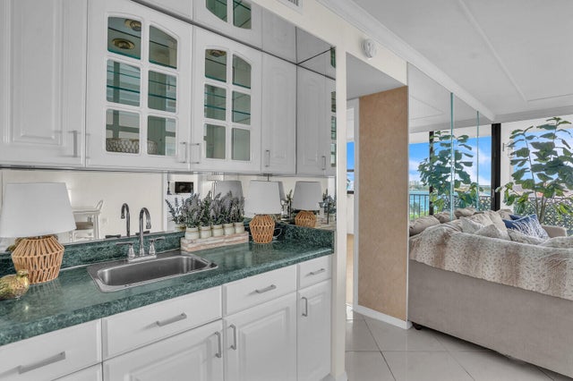 2 of 49 - 5600 N Flagler Drive #907, West Palm Beach, FL