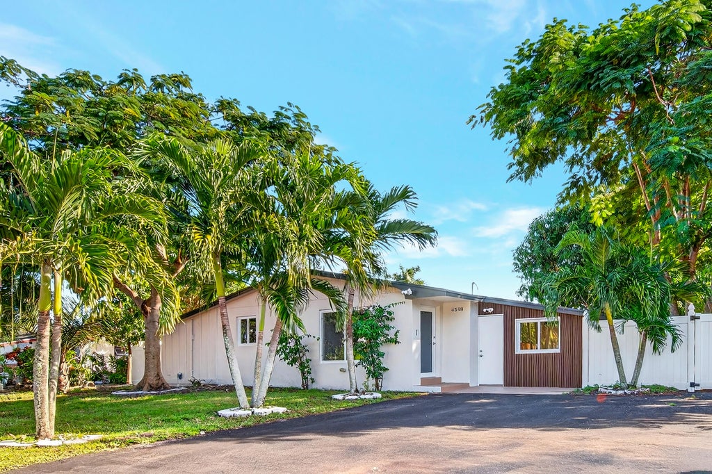 4358 Palm Ave Avenue, West Palm Beach