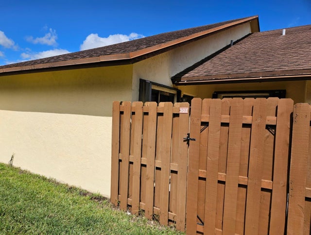 2 of 26 - 503 Springdale Circle #50 C, Palm Springs, FL