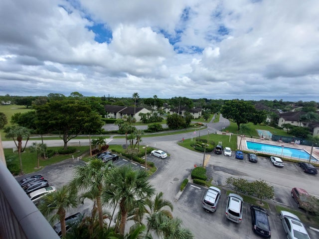 5 of 19 - 7770 Tahiti Lane #206, Lake Worth, FL