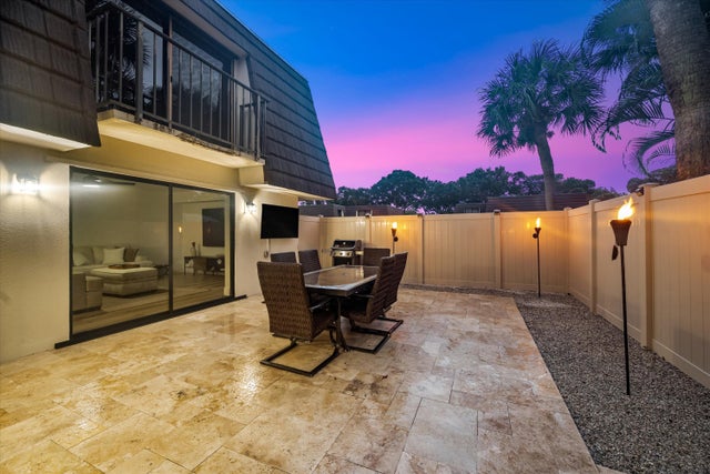 2 of 27 - 7311 73rd Way, West Palm Beach, FL