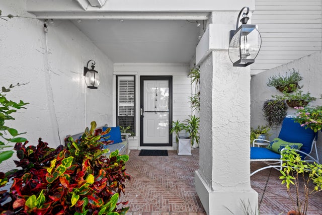 2 of 39 - 5610 Se Foxcross Place, Stuart, FL