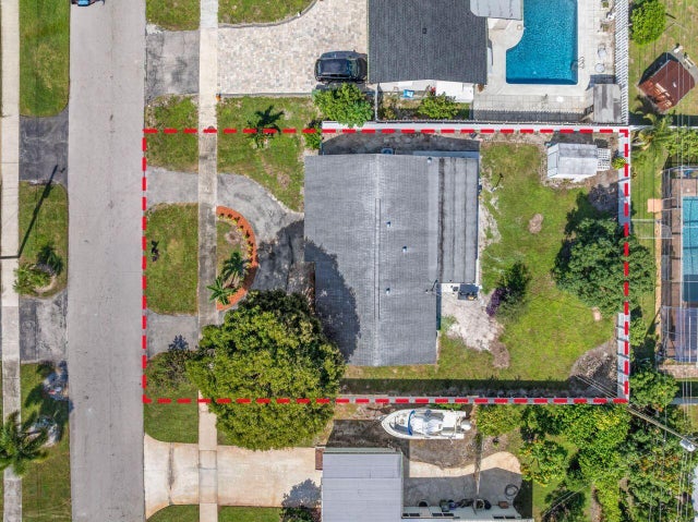 2 of 43 - 348 Lanier Drive, Palm Springs, FL