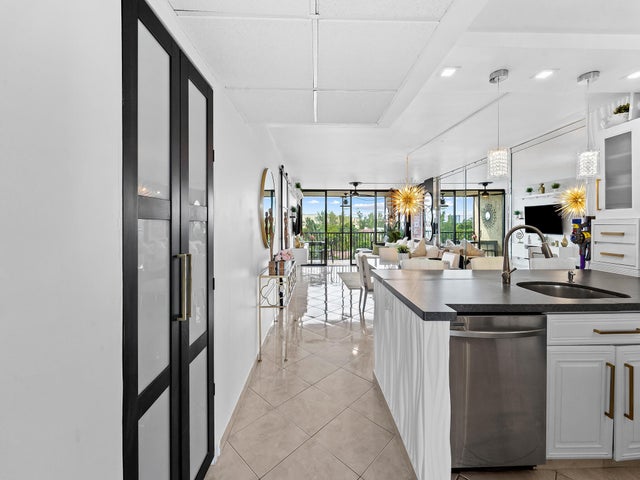 5 of 15 - 13 Royal Palm Way #5030, Boca Raton, FL