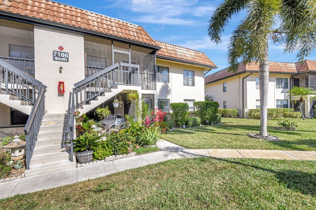 4 of 21 - 7166 Golf Colony Court #203, Lake Worth, FL
