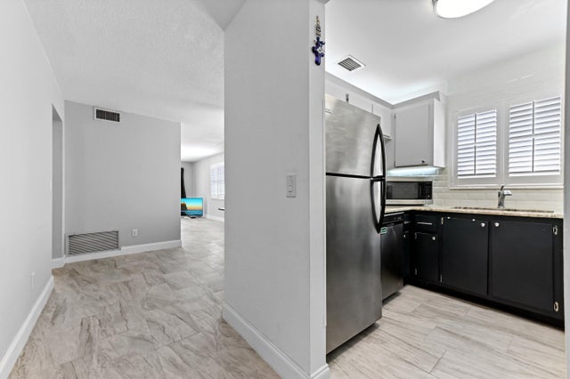 3 of 40 - 2600 Se Ocean Boulevard #aa8, Stuart, FL