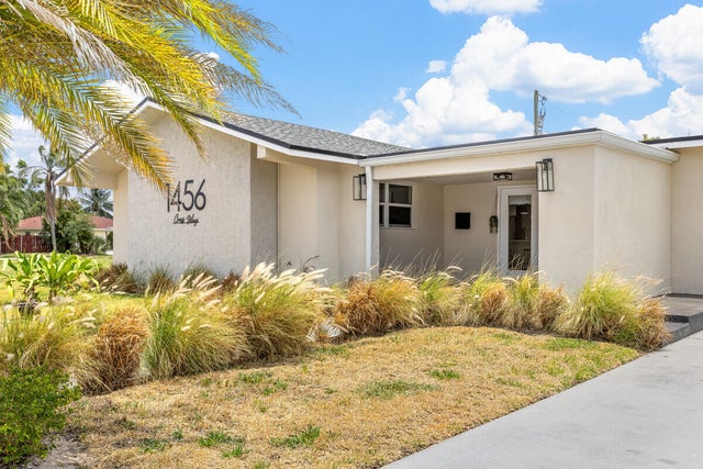 1 of 27 - 1456 Cross Way, West Palm Beach, FL