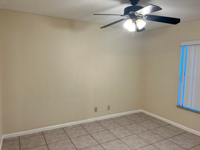 4 of 19 - 23 Crossings Circle #e, Boynton Beach, FL