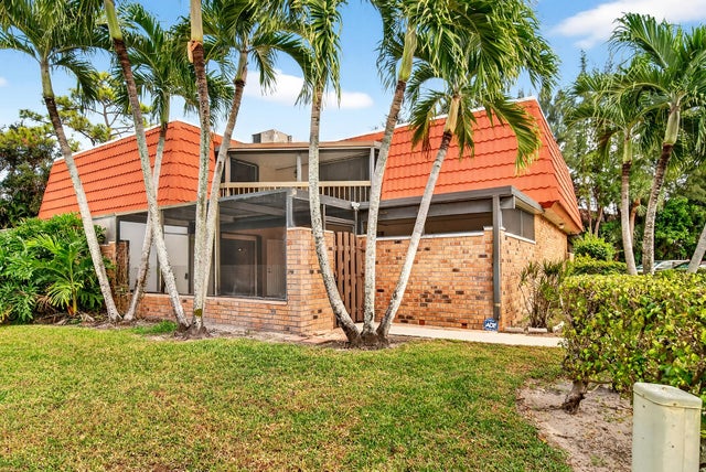 1 of 31 - 4572 Suburban Pines Drive, Lake Worth, FL