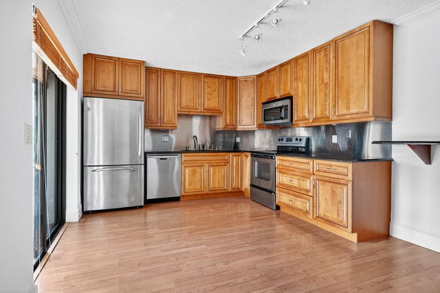 4 of 31 - 4572 Suburban Pines Drive, Lake Worth, FL