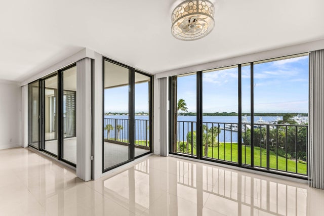2 of 45 - 124 Lakeshore Drive #531, North Palm Beach, FL