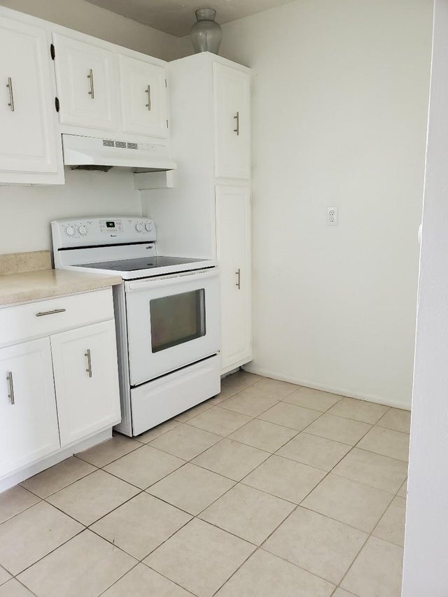 2 of 14 - 235 Lake Dora Drive #235, West Palm Beach, FL