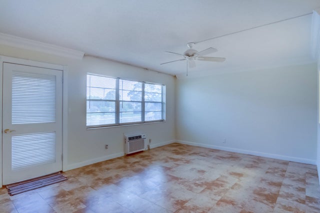 3 of 20 - 19 Hastings B, West Palm Beach, FL