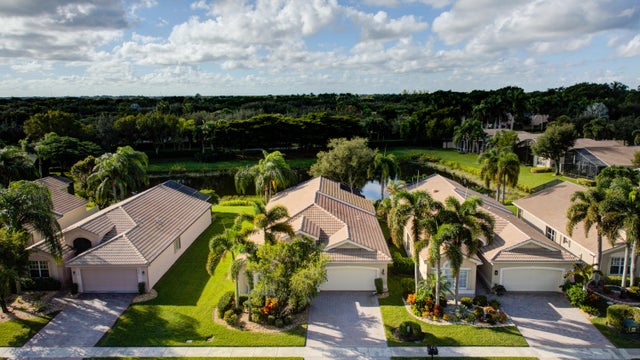 2 of 34 - 8806 Laguna Royale, Lake Worth, FL