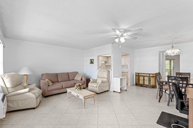 5 of 49 - 171 Windsor H, West Palm Beach, FL